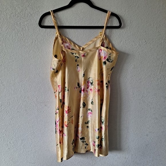 Delicates Yellow Floral Night Slip - Picture 5 of 6